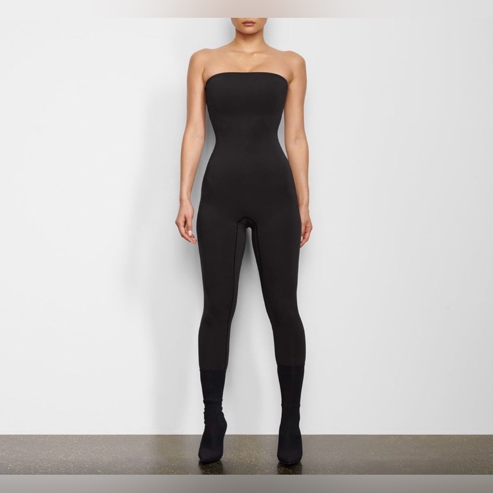 Skims all-in-one Strapless Onsie